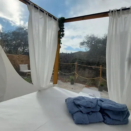 Glamping Burbuja Almendros * Malaga